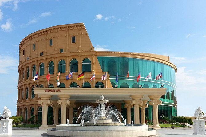 Colosseum Show Pattaya – Ticket Admission - Getting there from Jomtien: a 10–15 minute taxi plan