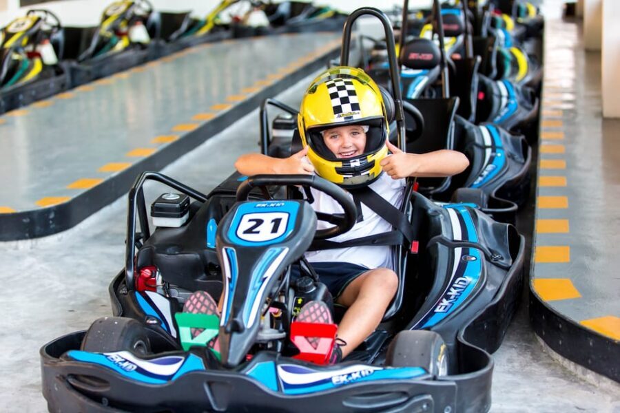 EasyKart Pattaya (Bali Hai Pier) : Go-Kart Racing Experience - Two Tracks, Beginner vs Advanced: How to Pick the Right Pace