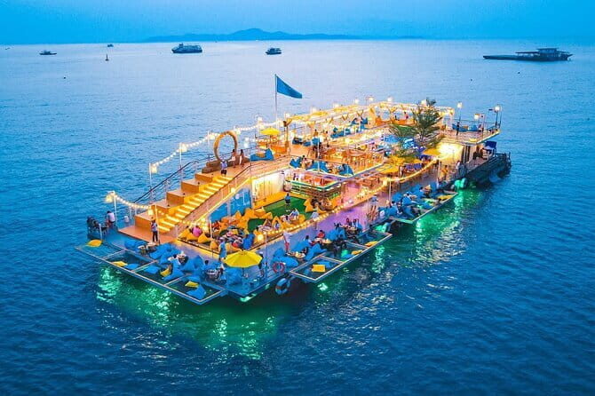 Exclusive Squid Fishing on Chic Floating Café from Pattaya - Night Squid Fishing at a Chic Floating Café in Pattaya