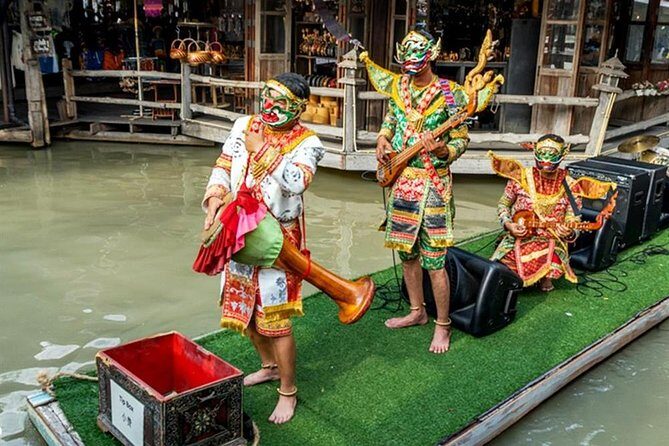 Floating Market & Pattaya City Landmarks Tour (SHA Plus) - Pratamnak Hill Views and Wat Phra Yai (Big Buddha)