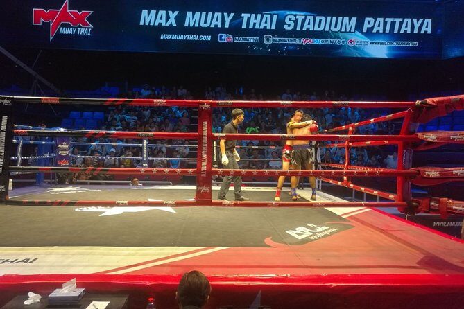 Max Muay Thai: The Ultimate Pattaya Boxing Showdown - The 7pm start: what the evening rhythm feels like