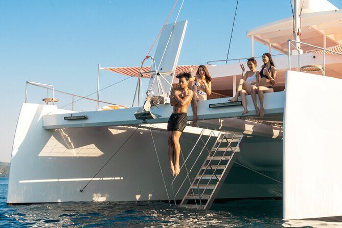 Pattaya: 3 Island-Hopping Full-Day Party Catamaran Cruise - Koh Khram Yai: 3 Hours of Clear Water and Beach Time