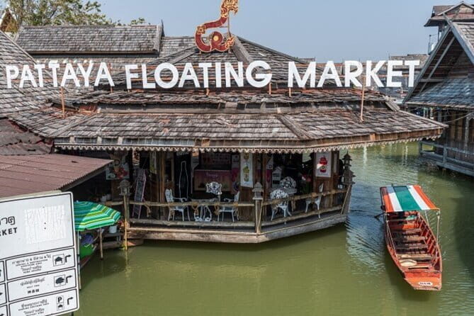 Pattaya: 3 Islands one day trip on Catamaran with Lunch - Koh Ped: monkey feeding and photo time with scenic island views