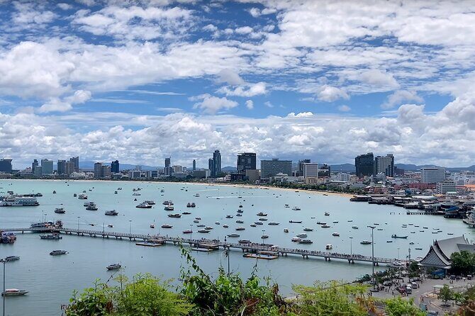 Pattaya City Tour: Big Buddha, Viewpoint and Gems Gallery - Pratumnak Hill viewpoint and the Pattaya City Sign: where the bay makes sense