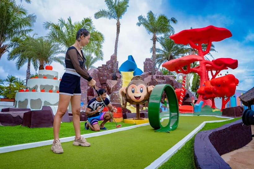 Pattaya: Columbia Pictures Aquaverse Entry Ticket - Food, Drinks, and Shopping: Where Your Budget Needs a Plan