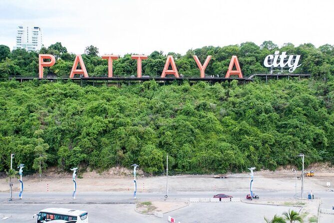 Pattaya Discovery Tour with Floating Market, View Points - Khao Pattaya View Point: The Crescent Bay Photo You Came For