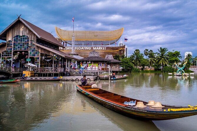 Pattaya Floating Market with Return Transfer - Quick hits before you go
