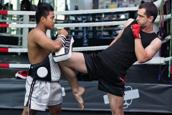 Pattaya Muay Thai Training Experience - The 2-hour session rhythm: what you do while you sweat