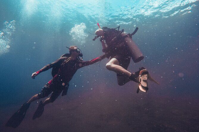 Pattaya PADI Scuba Diving Two Exciting Try Dives with PADI Instructor in Pattaya - Lunch break between sessions: keep your energy up