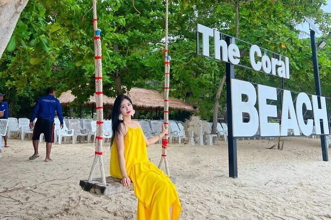 Pattaya: Private Speedboat 2-4 Islands Hopping with Lunch - Stop 2: Ko Rin for the beach that can feel deserted at low tide