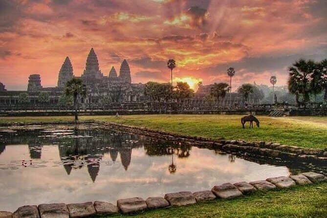 Pattaya to Angkor Wat 2 days 1 night Private tour - From Pattaya to Poipet: The border day you can actually handle
