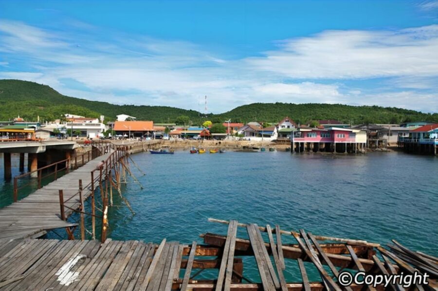 Pattaya's Coral Island Adventure For Indian Traveler - Ko Lan and Tien Beach: where the day really happens