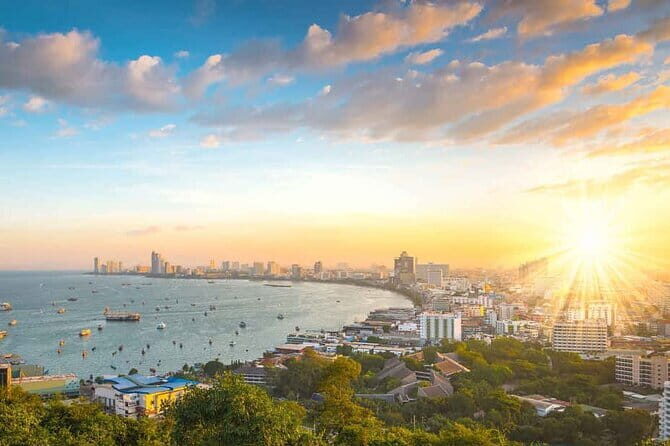 Private Transfer from Pattaya to Don Mueang/Suvarnabhumi Airport - Group discounts and mobile tickets: practical value, not just convenience